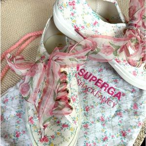 SUPERGA X Loveshackfancy Floral Sneakers Green Leaf size 8.5 US.  Never worn.